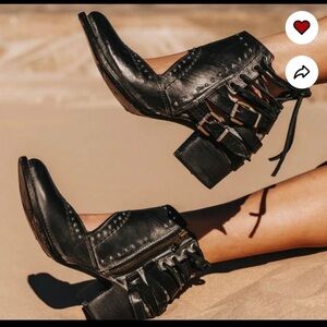 Freebird Desert Size 10